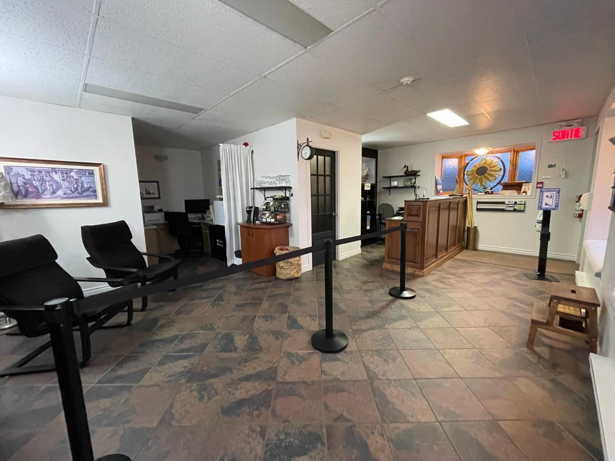 Hotel Le Pionnier Tadoussac Luaran gambar
