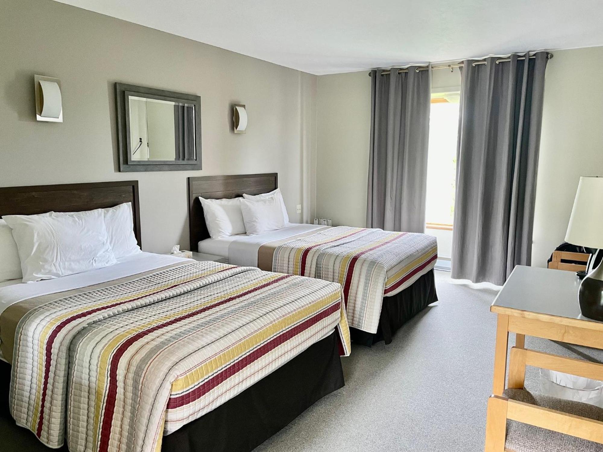 Hotel Le Pionnier Tadoussac Luaran gambar