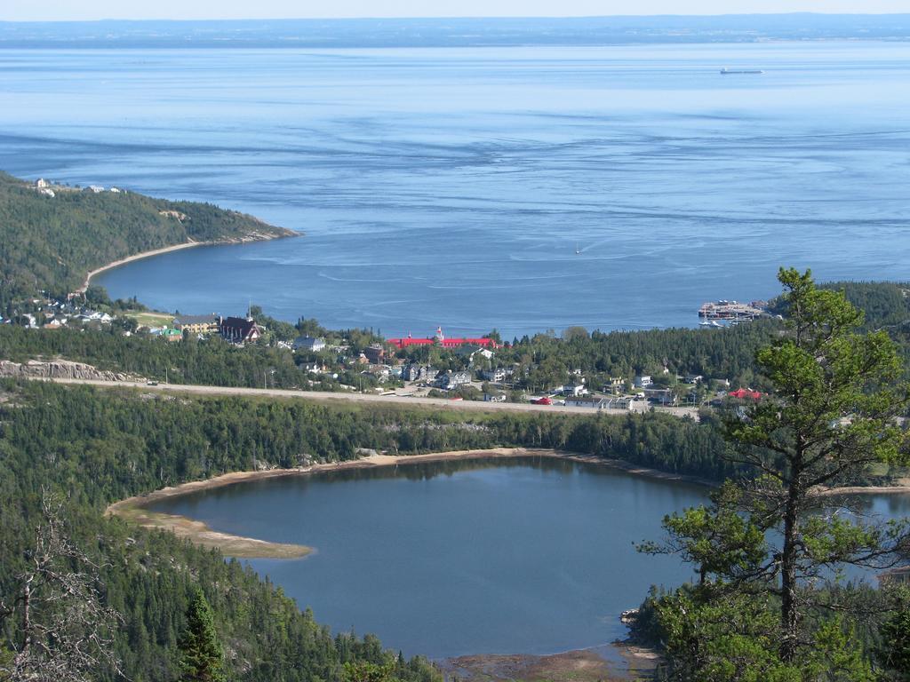 Hotel Le Pionnier Tadoussac Luaran gambar