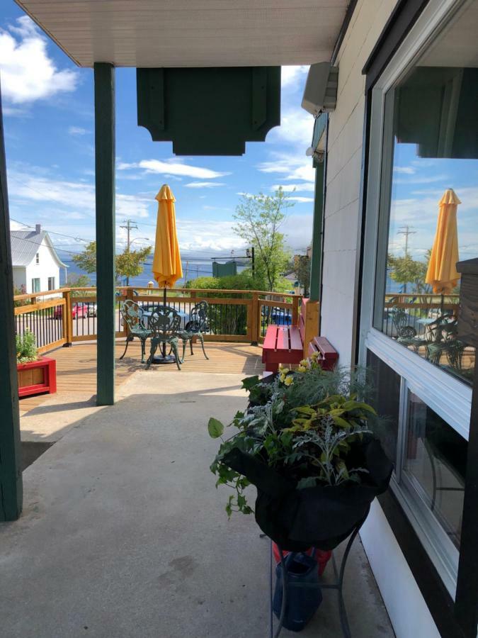 Hotel Le Pionnier Tadoussac Luaran gambar